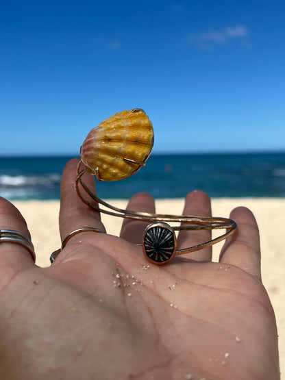 Sunrise Shell Arm Cuff