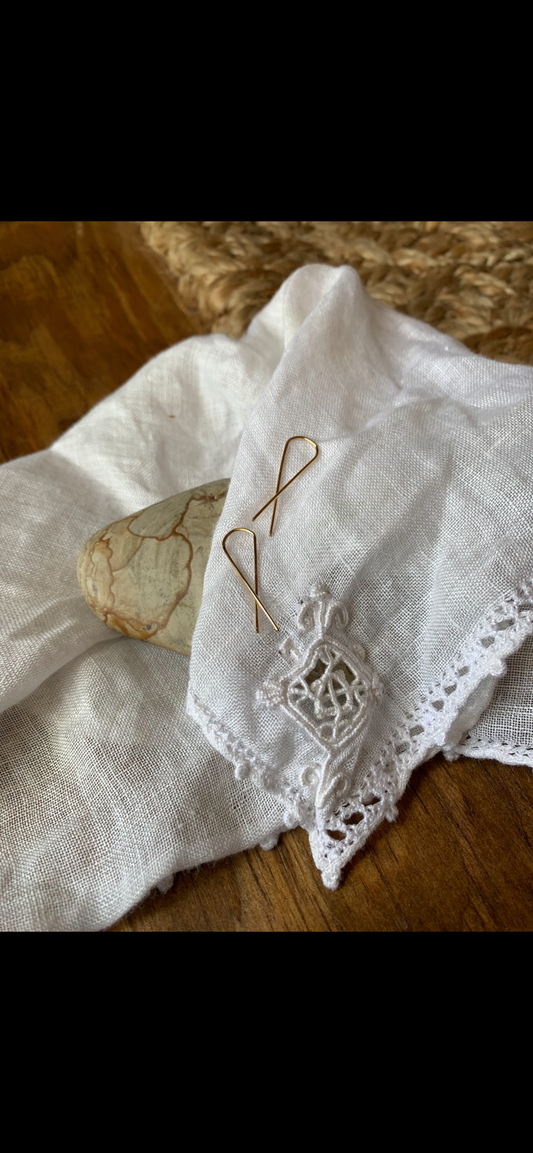 faith threader earrings | round