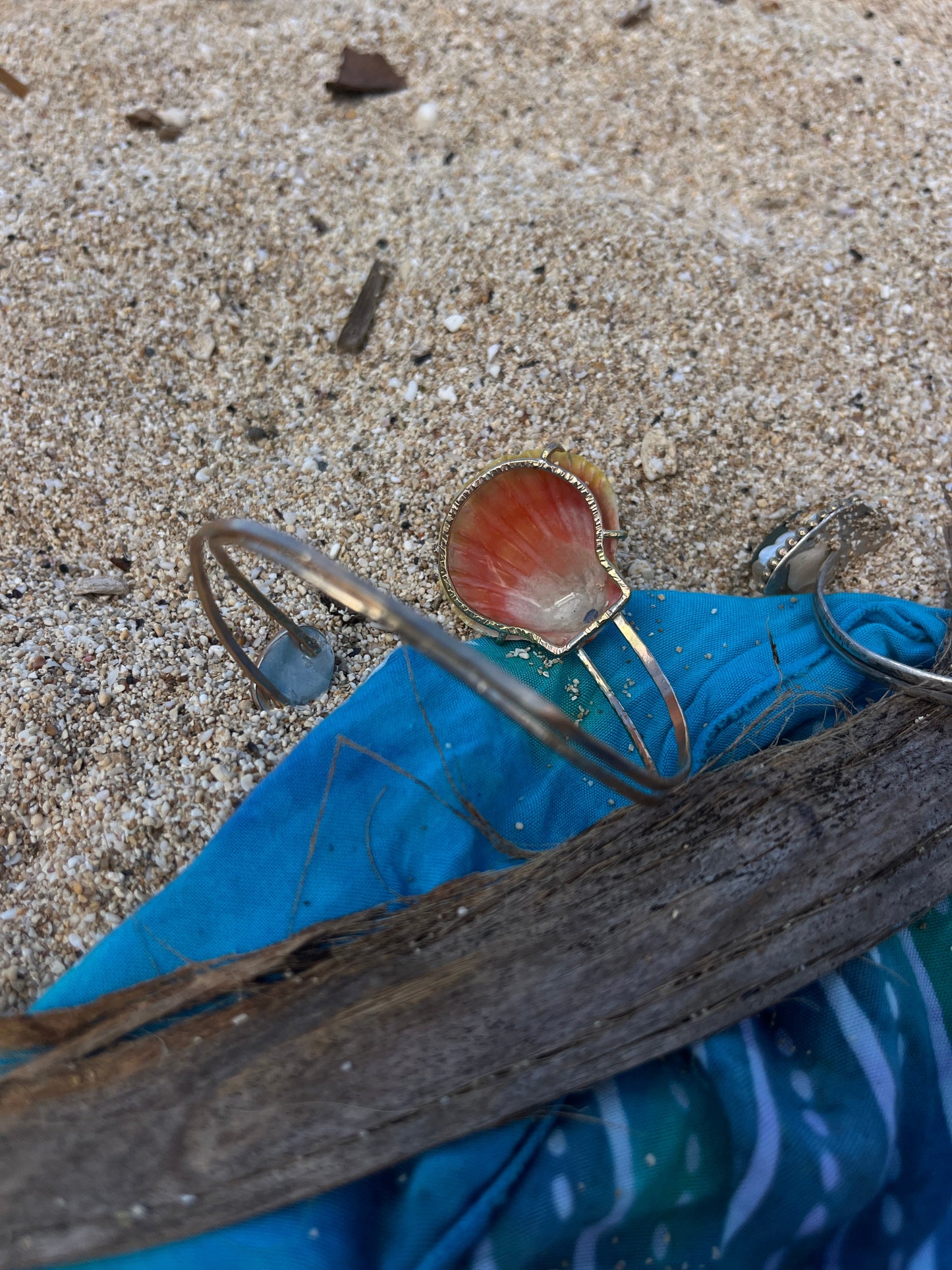 Sunrise Shell Arm Cuff