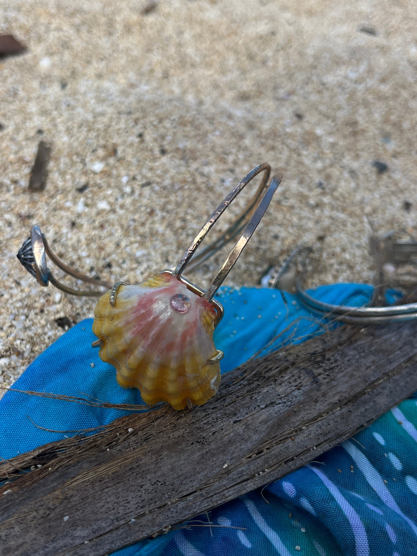 Sunrise Shell Arm Cuff