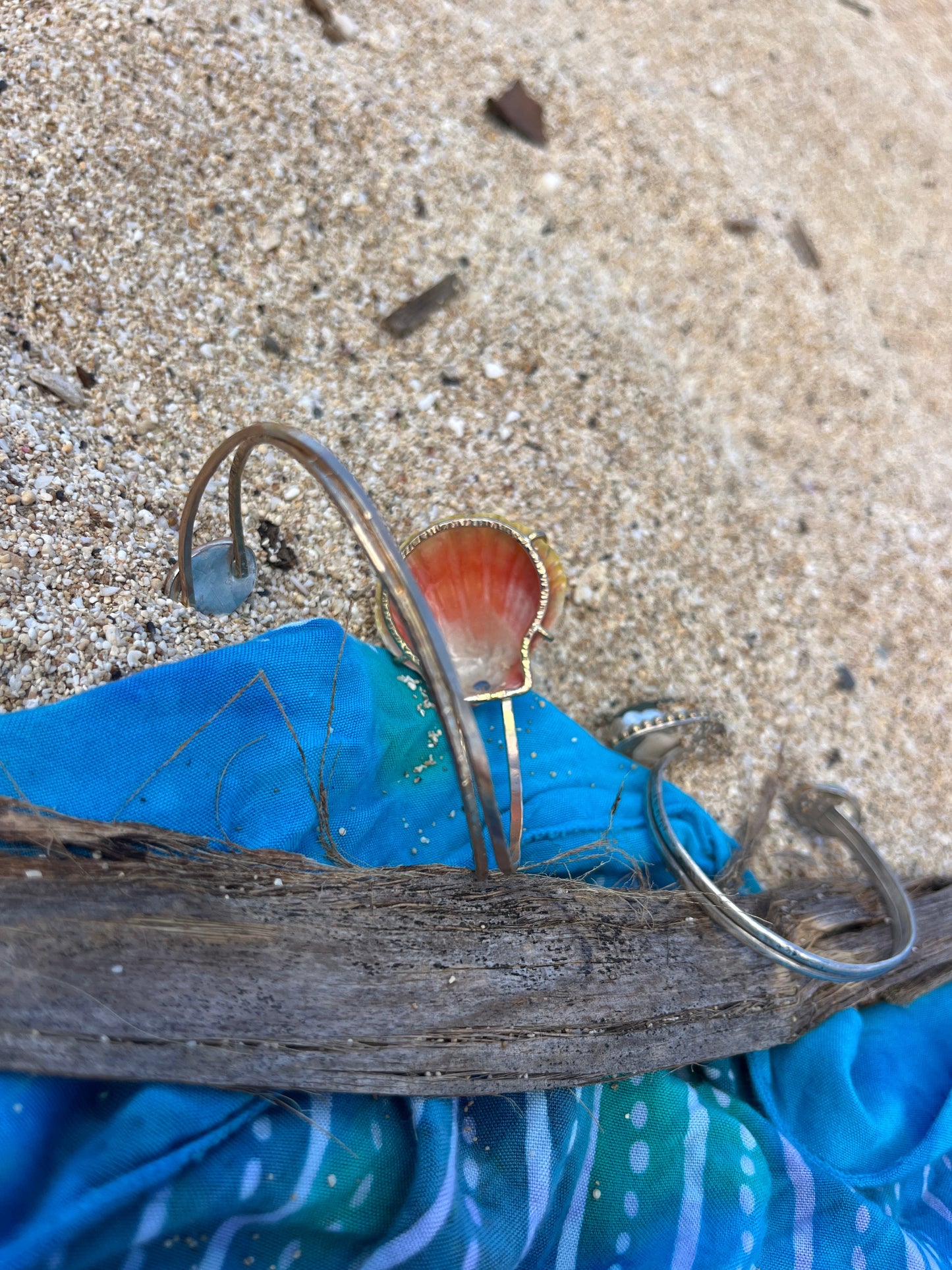 Sunrise Shell Arm Cuff