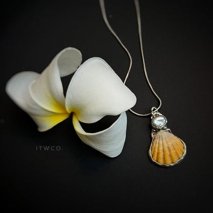 Kaua’i Sunrise Shell X Silver Tahitian Keshi Pearl Pendant