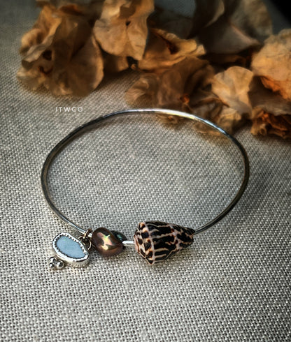Sterling Opal x Tahitian Keshi Pearl x Chaldean Cone Shell Bangle