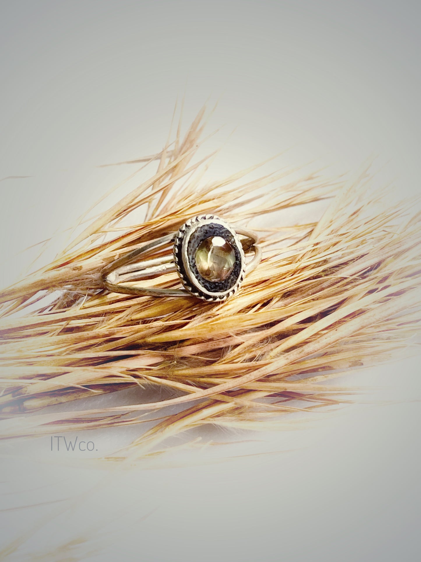 The Kaya Ring No. 6