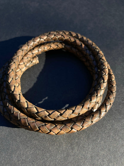 Radcliffe 2 | tri-wrap | puka shells MTO